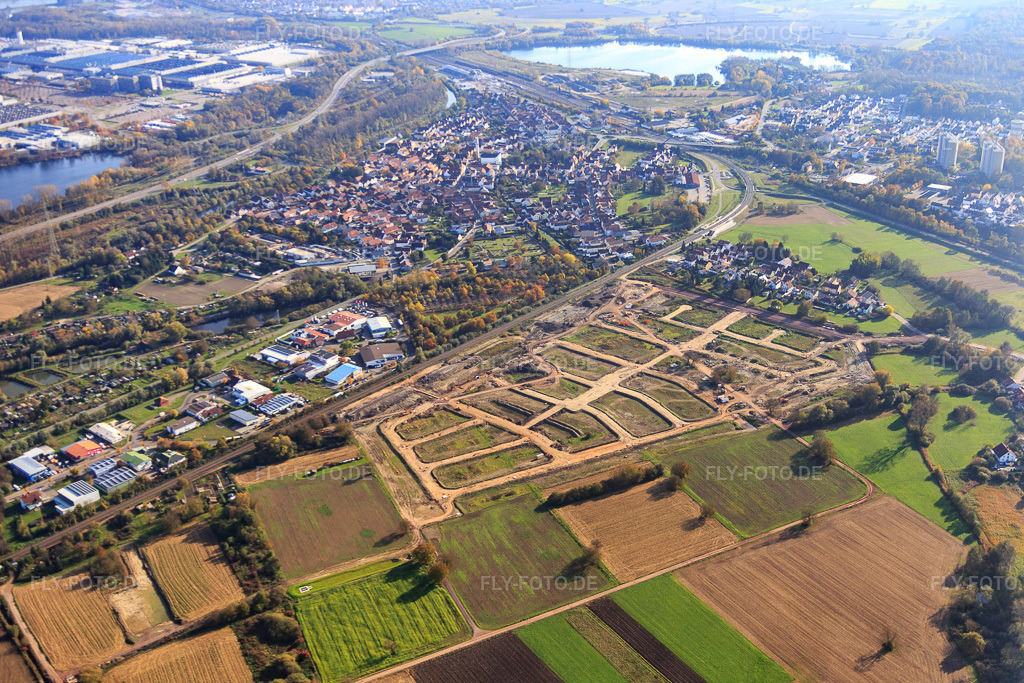 Luftbild: Neubaugebiet Niederwiesen Pau.l-Klee-Ring in Wörth am Rhein im Bundesland Rheinland-Pfalz in Deutschland. Foto: IMG_075767.jpg vom 02.11.2014 durch Werner Riehm/FLY-FOTO.de