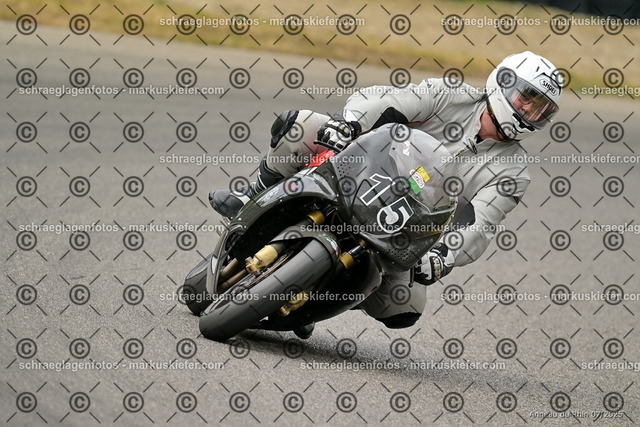 25bt05-1170 | markuskiefer.com - Realisiert mit Pictrs.com