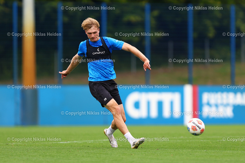 NH_HolsteinKiel_Training_28082025 | #29 Niklas Niehoff (Holstein Kiel)Fußball I Herren I Training I Saison 2025-2026 I Holstein Kiel I 28.08.2025 I Citti-Fußballpark