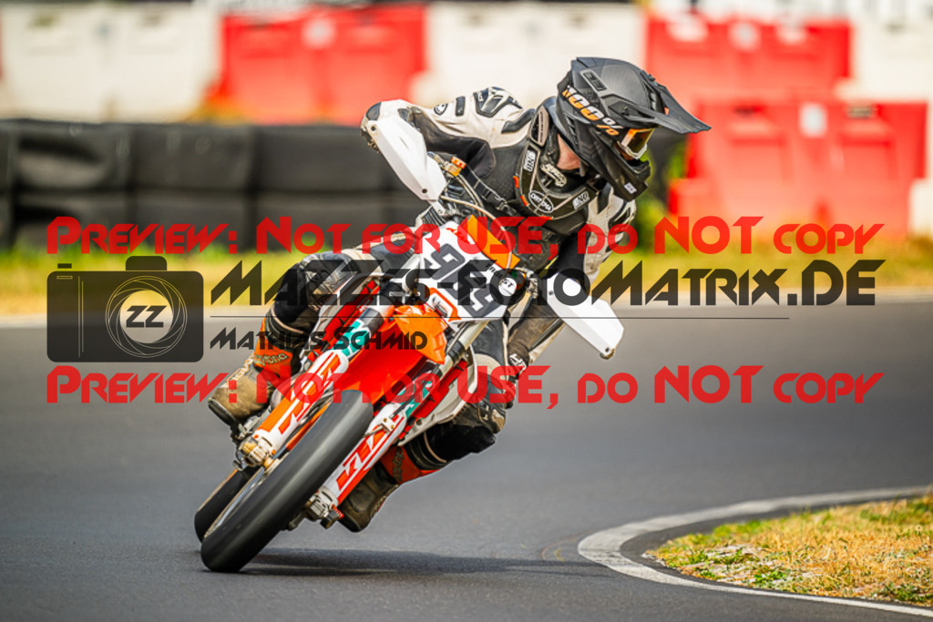 MaZZes_FotoMatrix_230701_9201 | S4