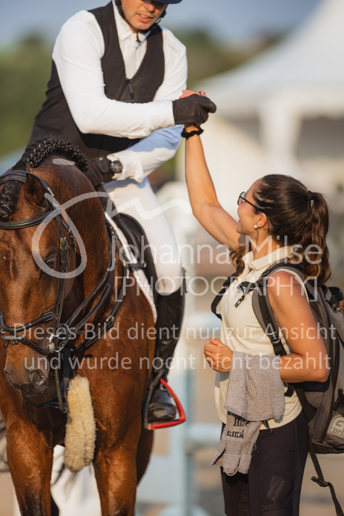 230624_PfSpTa_GroßerPreis-312 | Deine schönsten Turniermomente als professionelle Fotos! Entdecke hochwertige Pferdesport-Fotografie im Online-Shop. Jetzt Fotos finden & bestellen!