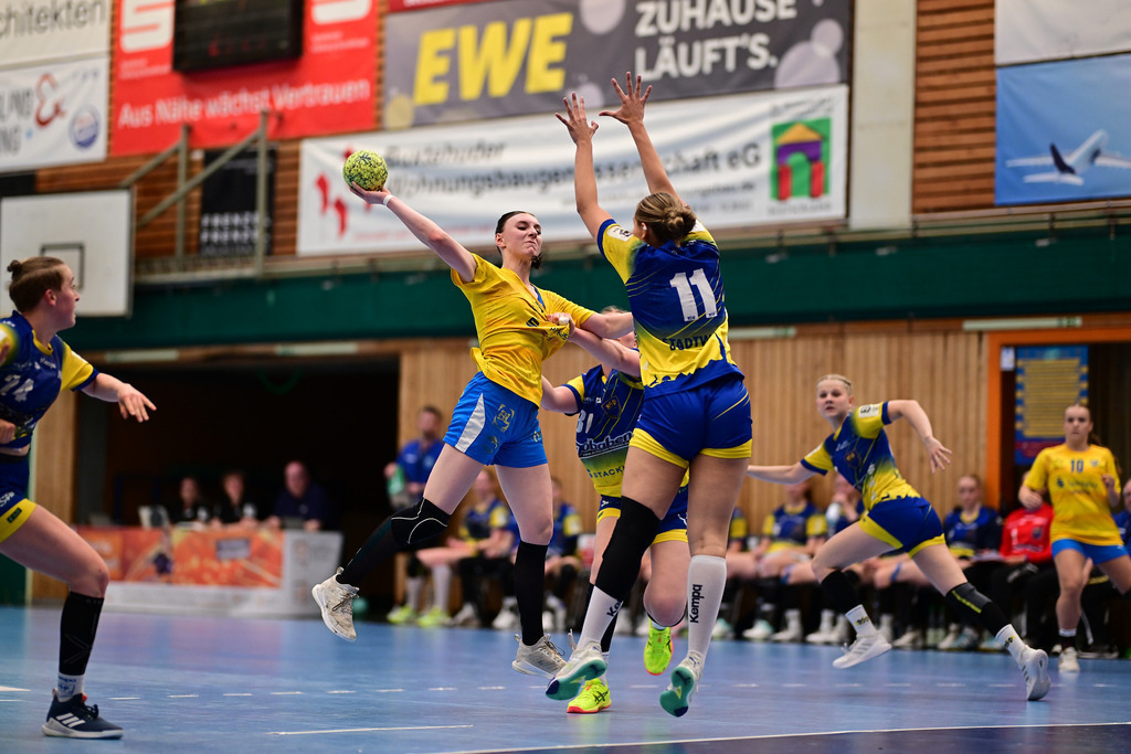 Handball I Juniorinnen I Saison 2024-2025 I Deutsche Meisterschaft I Viertelfinale I Buxtehuder SV - HC Leipzig | Der Sportfotograf. - Realisiert mit Pictrs.com