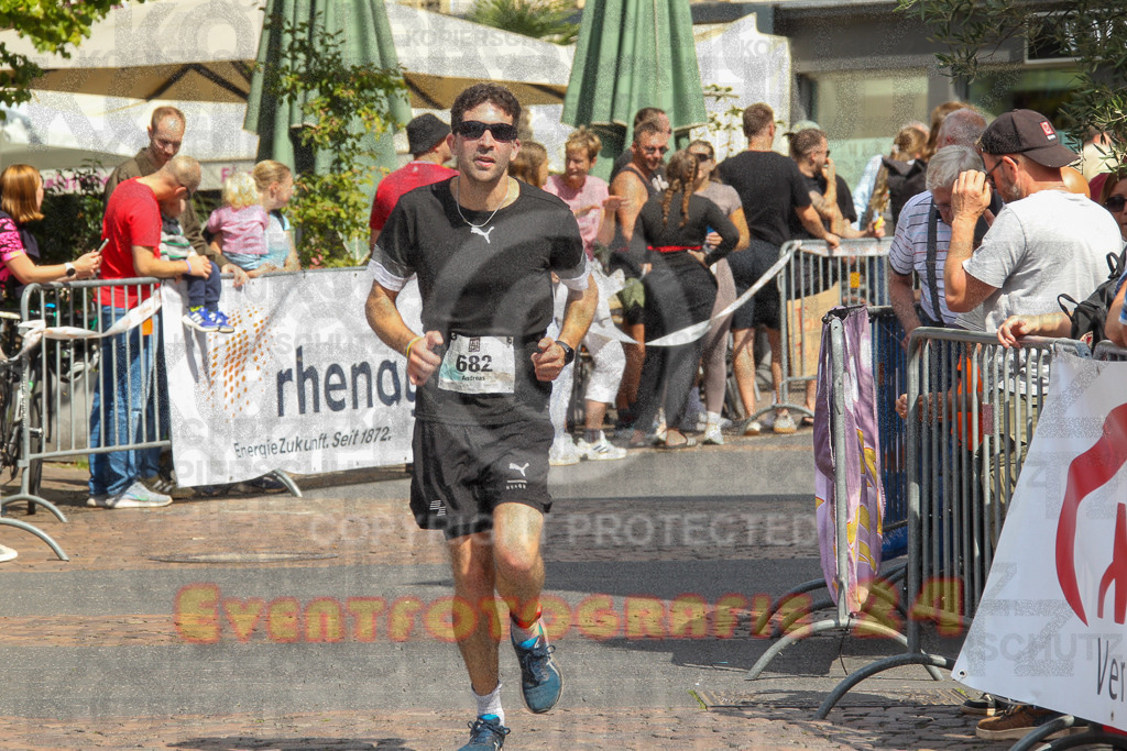 250824_1456_EV4_2390 | Sportfotografie im Rhein-Sieg Kreis, Köln, Bonn, NRW, Rheinland Pfalz, Hessen, etc. Unser Tätigkeitsfeld umfasst den Laufsport vom Volkslauf über den Marathon, Duathlon, Triathon bis zum Ultralauf wie Kölnpfad Ultra oder Schindertrail.