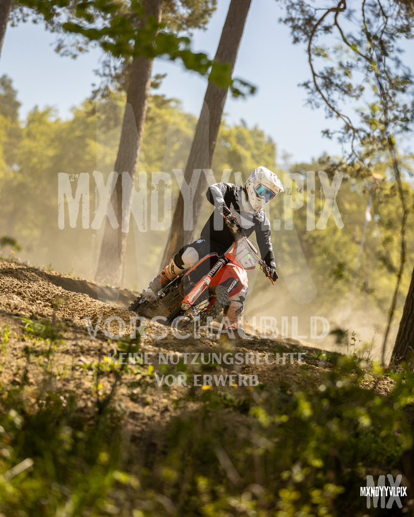 866A5110 | mxndyyvipix