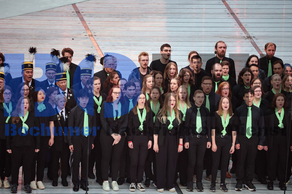 SES_TTGOPC20250716-18 | bond - Realisiert mit Pictrs.com