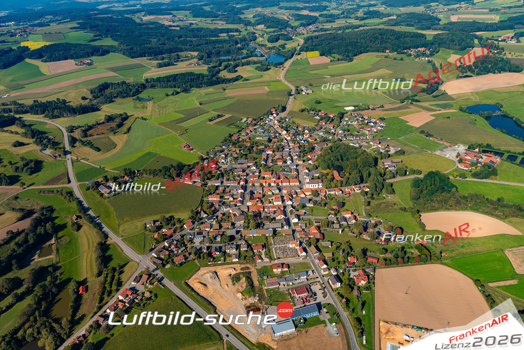 Das Luftbild der Stadt Winklarn wurde 2021 vom Flugzeug heraus erstellt (keine Drohne) Aufnahmehöhe ca.450 Meter- hohe Bildauflösung und Druck-Qualität garantiert!