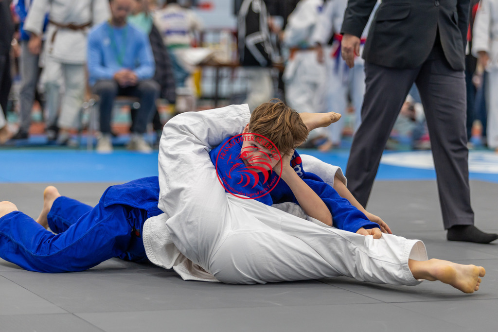 Internationaler Adler Cup 2024 | Foto vom Internationalen Adler Cup Judo Turnier im Sport- und Freizeitzentrum Kalbach im Oktober 2024 - Realisiert mit Pictrs.com