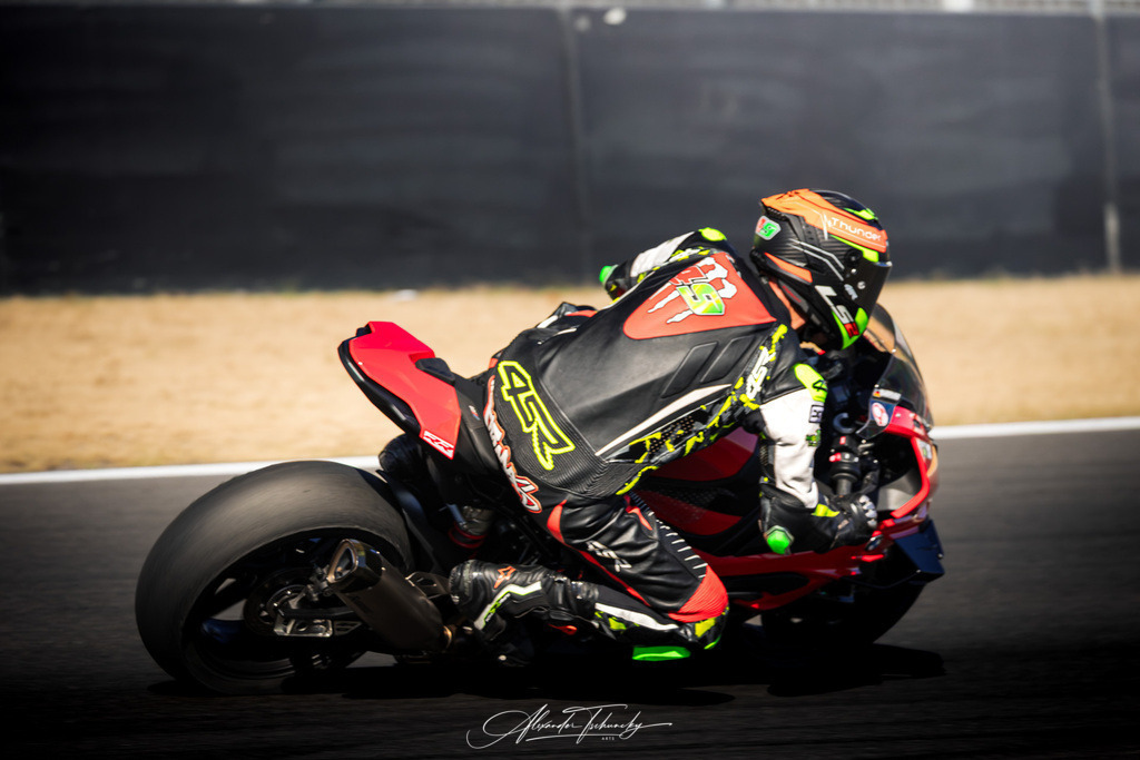 Ducati Trackday Hockenheimring 2026 | Entdecken Sie die faszinierende Welt von Alexander Tschuncky Arts: Kreative Fotografie, atemberaubende Automobilkunst und hochwertiger Bilderdruck. Lassen Sie sich inspirieren! - Realisiert mit Pictrs.com