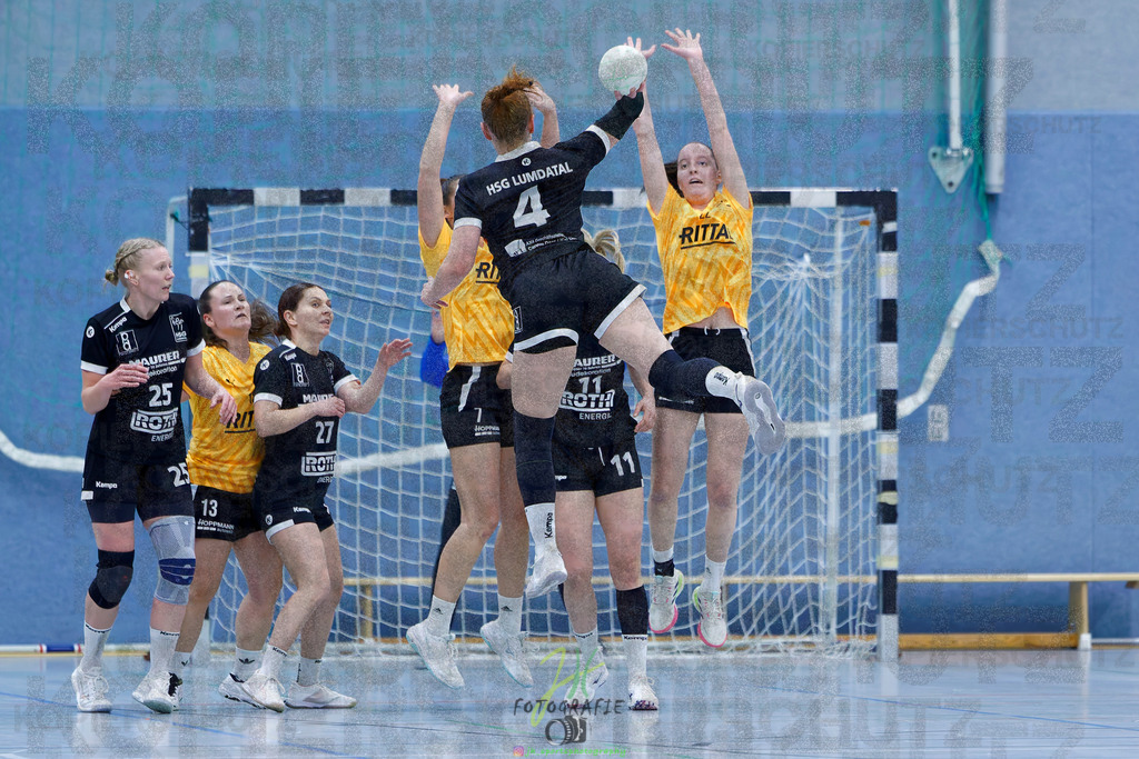 Handball Frauen Oberliga Mitte, HSG Eibelshausen/Ewersbach - HSG Lumdatal | Handball Frauen Oberliga Mitte, HSG Eibelshausen/Ewersbach - HSG Lumdatal am 21.02.2026 in Dietzhölztal-Steinbrücken (Sporthalle am Hammerweiher)Photo © 2026 - Jörg Heinrich - Realisiert mit Pictrs.com