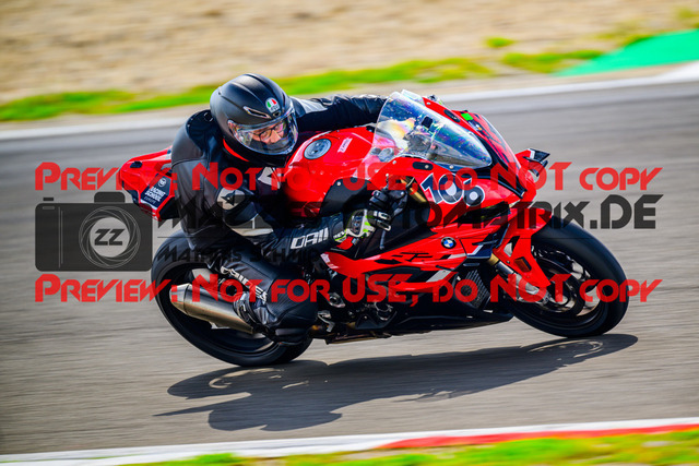 MaZZes_FotoMatrix_240519_6007705_9661 | Fotograf Mathias Schmid
Sportfotograf,
Eventfotograf,
Hochzeitsfotograf,
Portraitfotograf