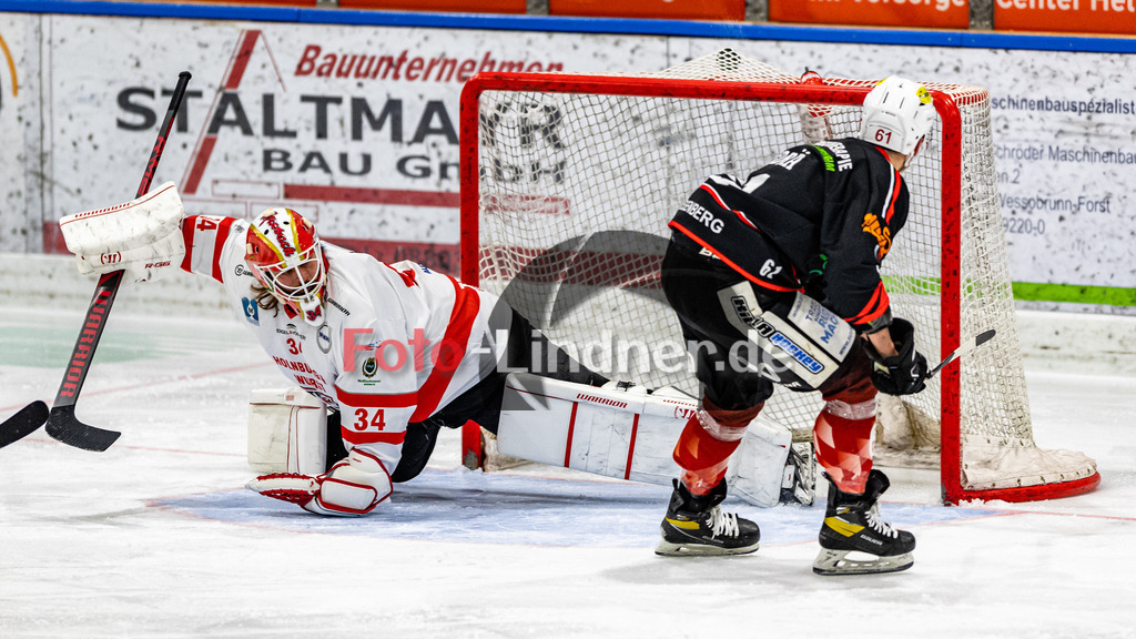 Bayernliga Eishockey Meisterrunde, TSV Peißenberg "Miners" gegen TEV Miesbach am 3.2.23 in Peißenberg | Bayernliga Eishockey Meisterrunde, TSV Peißenberg "Miners" gegen TEV Miesbach am 3.2.23 in Peißenberg