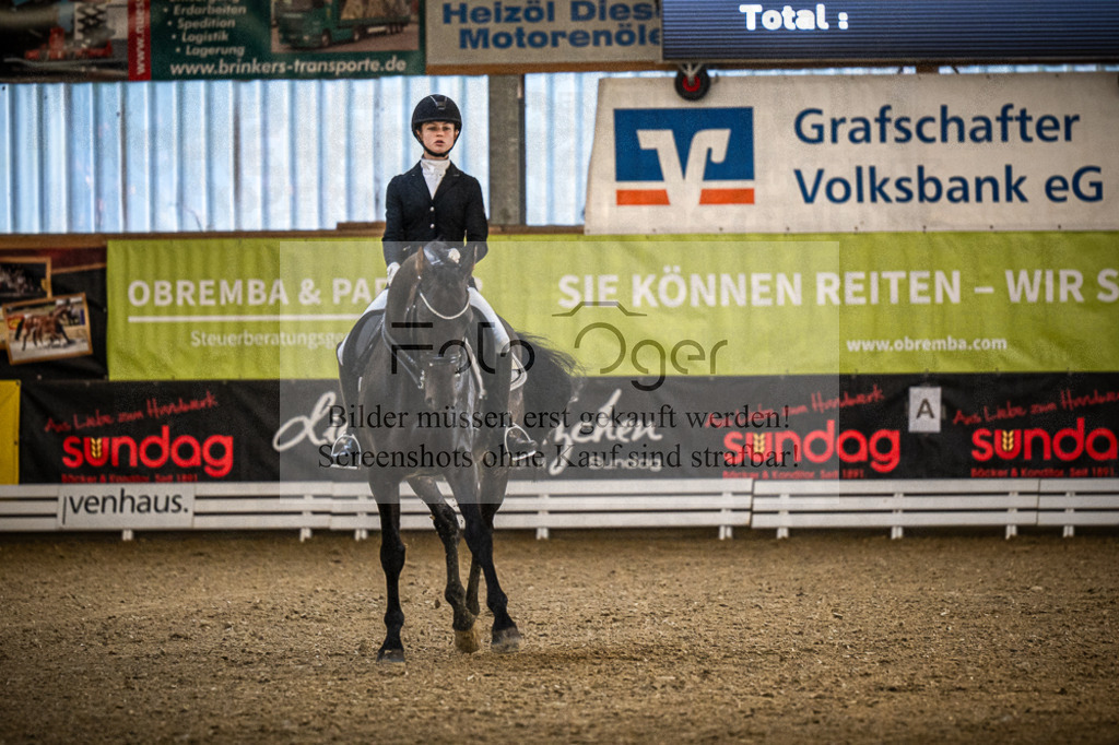 DOS_0025 | Entdecke hochwertige Reitturnierfotos von Foto Oger. Professionell, emotional und authentisch – jetzt Lieblingsmomente im Shop bestellen.Deutschlandweite Turnierfotografie. - Realisiert mit Pictrs.com