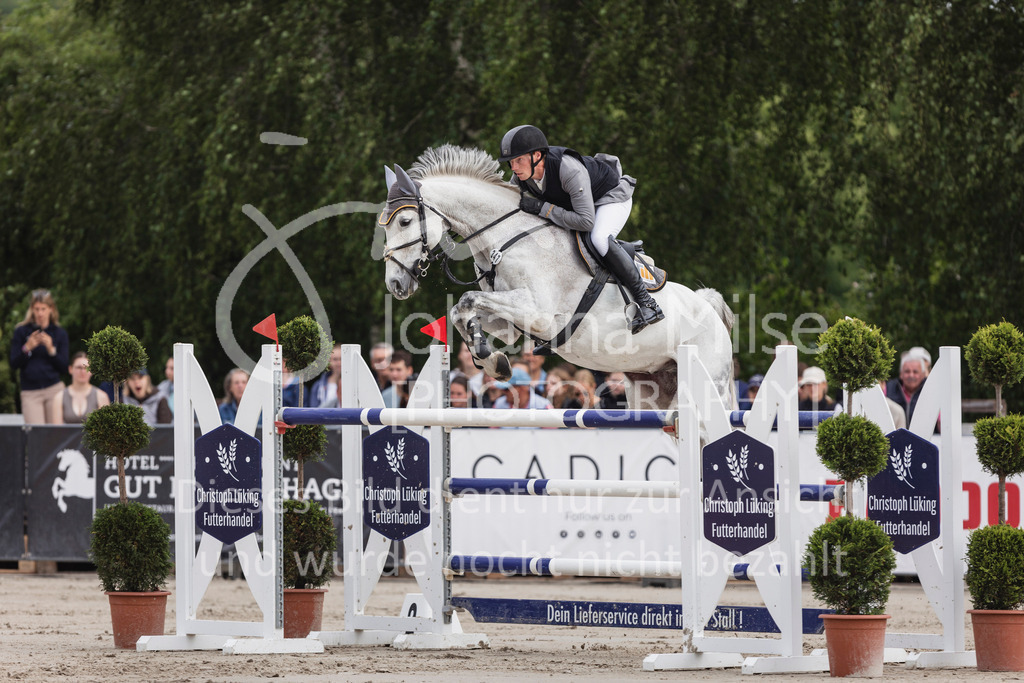 250601_MayDays_GP-546 | Deine schönsten Turniermomente als professionelle Fotos! Entdecke hochwertige Pferdesport-Fotografie im Online-Shop. Jetzt Fotos finden & bestellen!