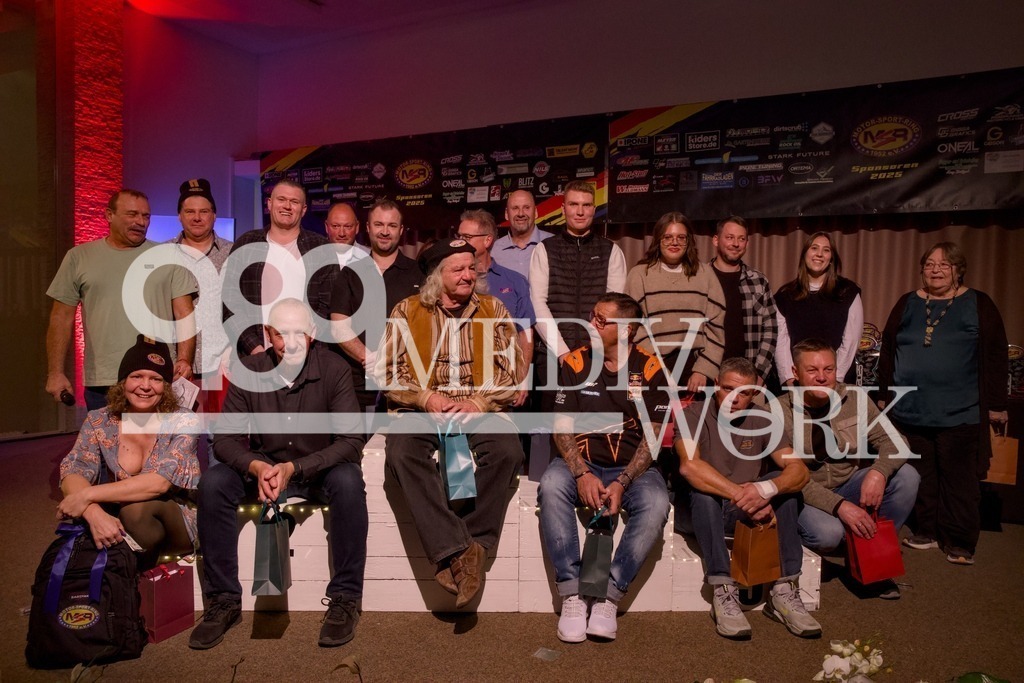 5E6A3325 | 989 MEDIAWORK