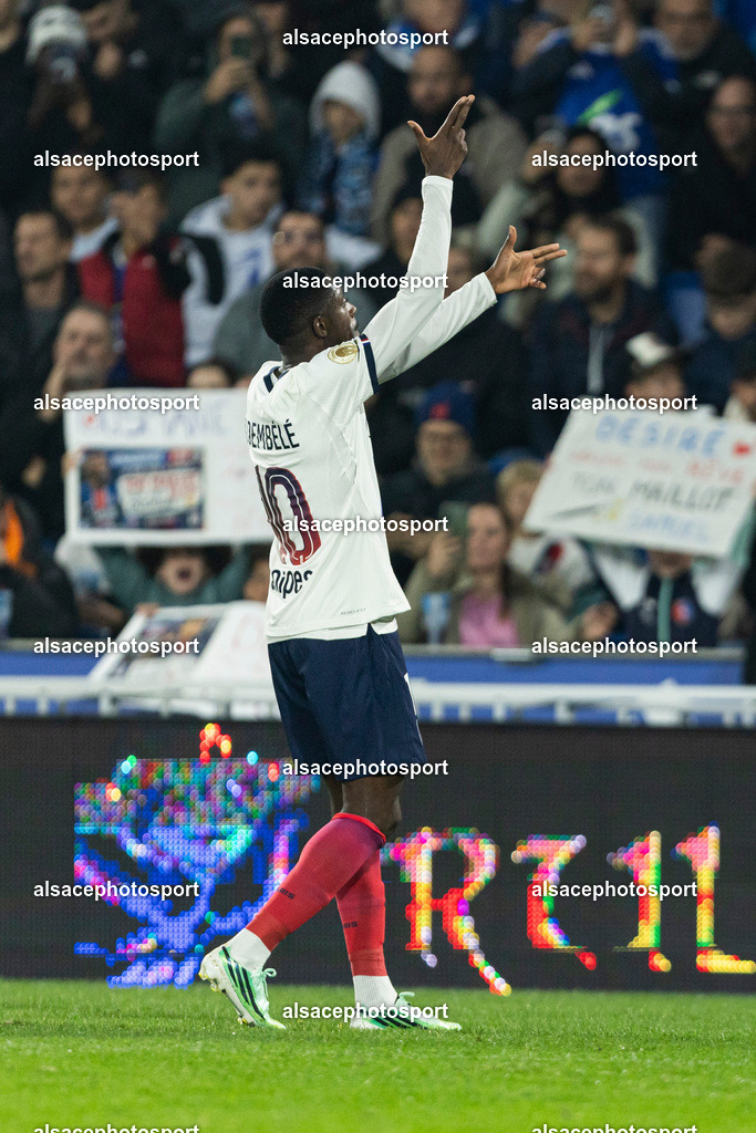 9L6A0866 | Joie des joueurs de l'equipe de Paris Saint-Germain (PSG) apres le but de Ousmane Dembélé #10 (PSG) - Realisiert mit Pictrs.com