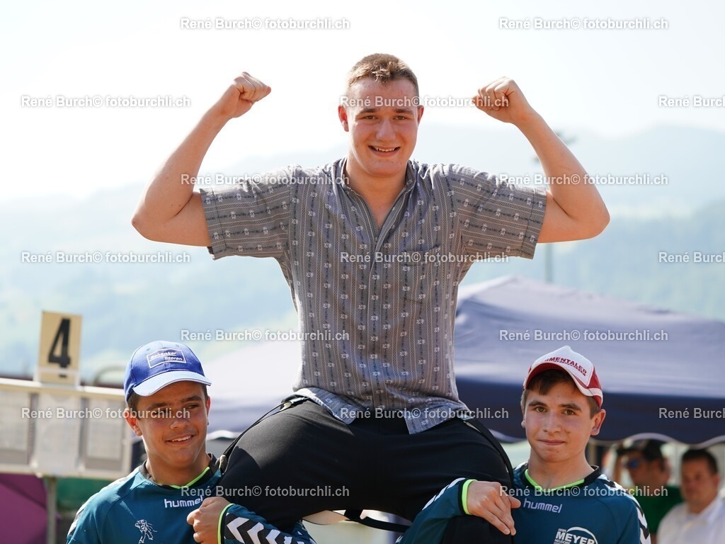 68 | René Burch leidenschaftlicher Fotograf aus Kerns in Obwalden.  Hier finden sie Sport, Landschaft und Natur Fotografie.
 - Realisiert mit Pictrs.com