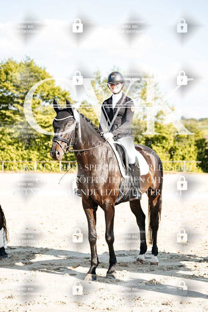CK703583 | Turnierfotografie Pferdefotografie Trier Rheinland-Pfalz Pferdesport Reitsport Tierfotografie Sportfotografie Pferdevideo Pferdevideografie Equestrianvideography equestrianphotography  - Realisiert mit Pictrs.com