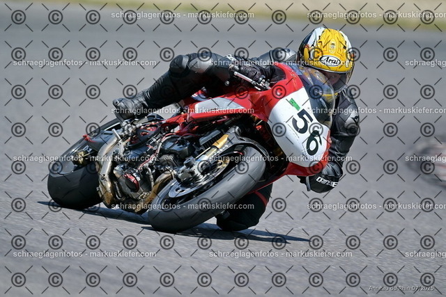 25bt04-1123 | markuskiefer.com - Realisiert mit Pictrs.com