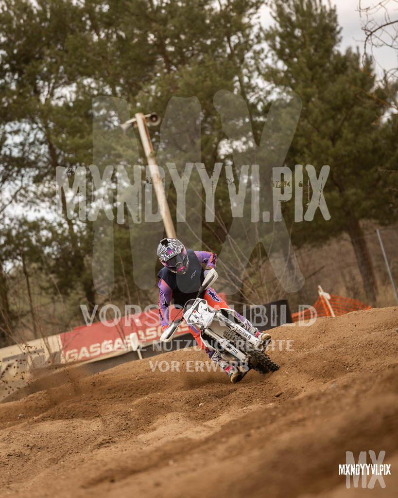 866A2028 | mxndyyvipix