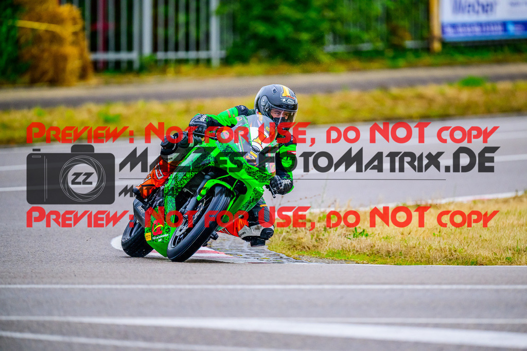 MaZZes_FotoMatrix_240914_6007705_0579 | TWINCUP