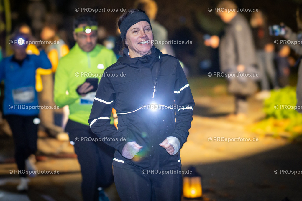 Martinslauf Sindorf 2023 in Kerpen-Sindorf, 09.11.2023 | Impressionen vom Martinslauf Sindorf 2023 am 09.11.2023 in Kerpen-Sindorf (Nordrhein-Westfalen).