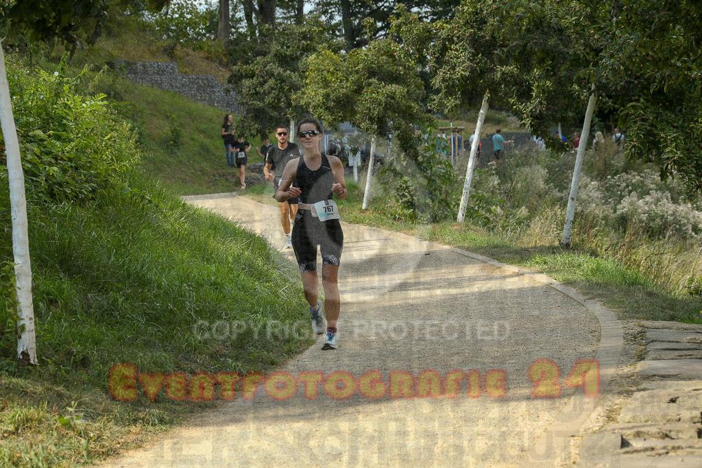 250824_1501_EX1_8320 | Sportfotografie im Rhein-Sieg Kreis, Köln, Bonn, NRW, Rheinland Pfalz, Hessen, etc. Unser Tätigkeitsfeld umfasst den Laufsport vom Volkslauf über den Marathon, Duathlon, Triathon bis zum Ultralauf wie Kölnpfad Ultra oder Schindertrail.