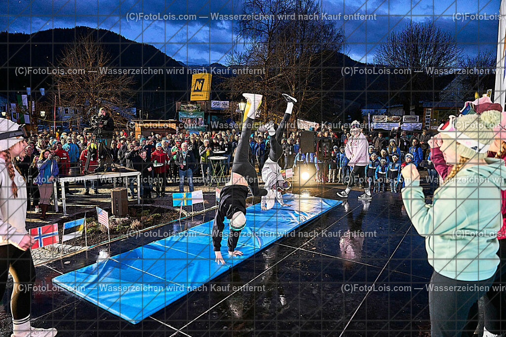 ALP2308_FMC-Wellcome_Sportmittelschule-Praesentation | (C)FotoLois.com, Alois Spandl, World Criterium Masters Ski Alpin 2023 Hochkar, WellcomeFeier mit Siegerehrungen Slalom A + GiantSlalom C, Mo 20. März 2023.