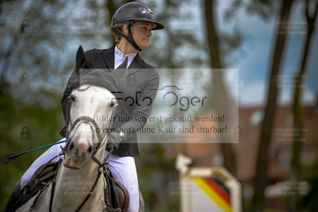 20240505-DOS_9988 | Entdecke hochwertige Reitturnierfotos von Foto Oger. Professionell, emotional und authentisch – jetzt Lieblingsmomente im Shop bestellen. - Realisiert mit Pictrs.com