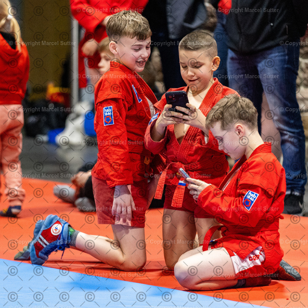 20250125-170220-_G2A2873-MarcelSutter | Finde und bestelle deine Sport- und Eventfotos in höchster Qualität. Professionelle Aufnahmen von Wettkämpfen, Veranstaltungen und Outdoor-Events – schnell und einfach online bestellen. - Realisiert mit Pictrs.com