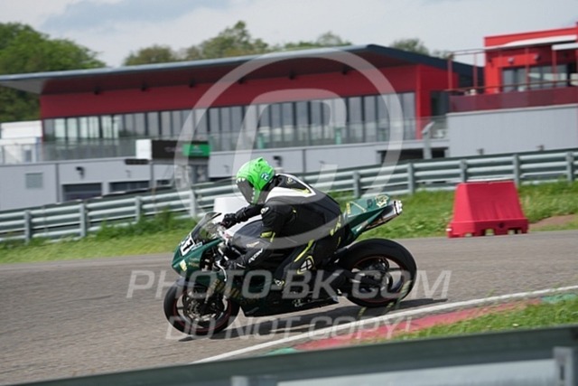 2024_05_14_PBK_23676 | Sportfotografie; SlowMotion; Video; Rennstrecke; Hafeneger; Speer; Racing; RSE; BMW; CBO; Trackday; Motorsportarena; Hockenheimring; Brno; Most; Barcelona; Valencia