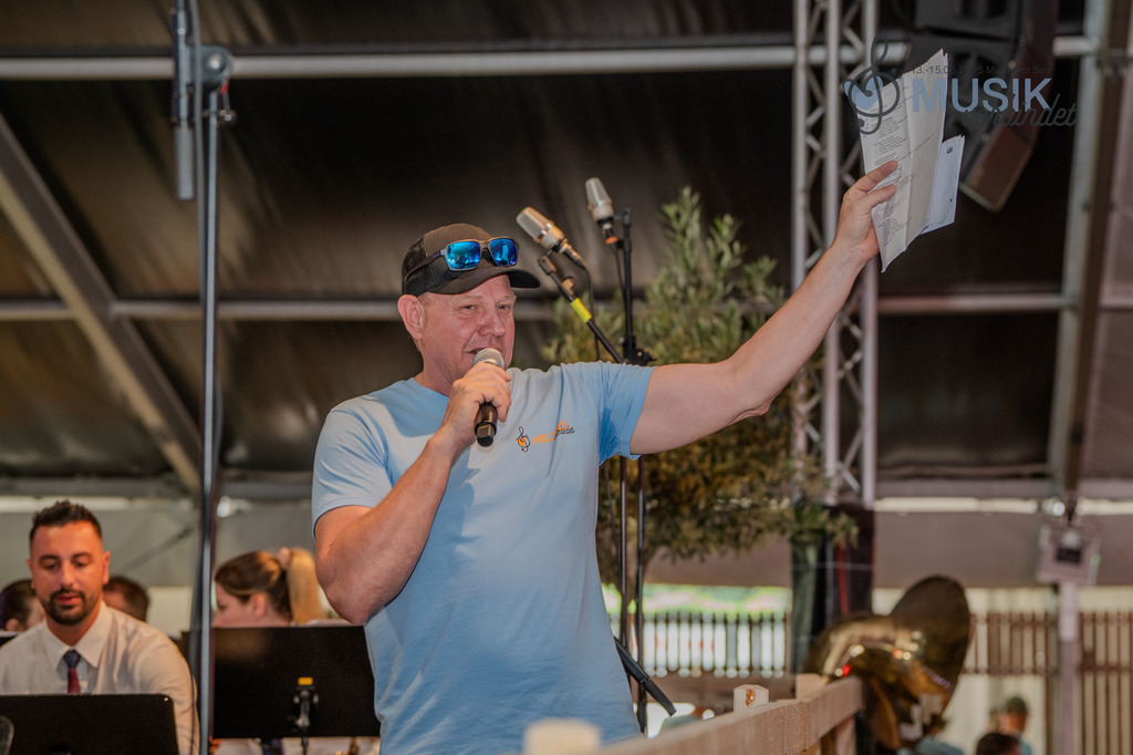 DSC_5829 | "Fussifoto.com – Ihr Ansprechpartner für hochwertige Fotografie! Entdecken Sie kreative Bilder und professionelle Dienstleistungen. Kontaktieren Sie uns für Ihre Projekte!"