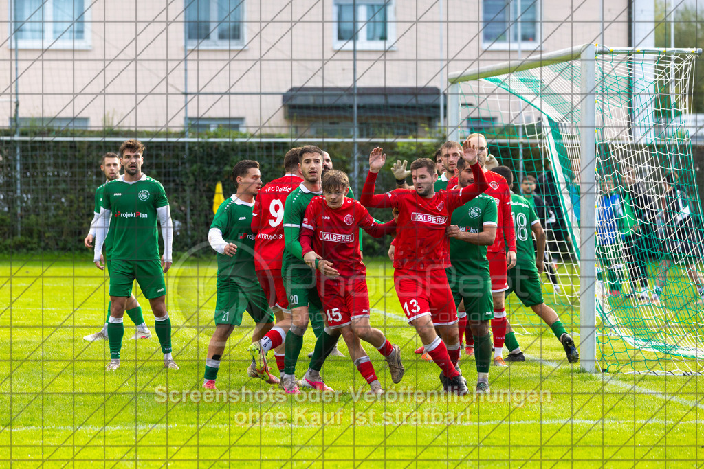 20261011_161715_0338_(c)_by_PhotoPeet | #,KSG Eislingen (grün) vs. 1.FC Donzdorf (rot), Fußball, Bezirksliga - Bezirk Neckar/Fils, 07. Spieltag, Saison 2026/2027, Rasensportplatz, Albstraße 69, 73054 Eislingen, 11.10.2026 - 15:00 Uhr,Foto: PhotoPeet / Sport- &amp; Eventfotografie / Peter Harich