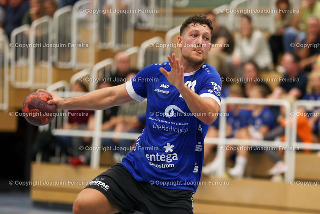 msgvshan_0807 | despor 2022.10.23 HB Männer Oberliga MSG Umstadt/Habitzheim - HSG Hanau II emspor, emonline, despor,  v.l., Dennis Weit (MSG Umstadt/Habitzheim) 
 - Realisiert mit Pictrs.com