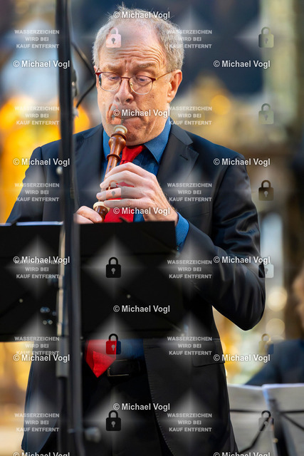 TAM25_K.05__Michael-Vogl_038_5762 | Tage Alter Musik Regensburg K.05 Basilika St. Emmeram Xenia Löffler, Alfredo Bernardini, Michael Bosch, Oboe Batzdorfer Hofkapelle (Deutschland) Musik aus der Fürst Thurn und Taxis Hofbibliothek Regensburg Daniel Deuter Konzertmeister Foto: Michael Vogl