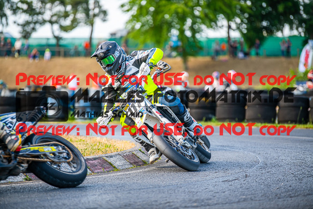 MaZZes_FotoMatrix_220528_6026 | Fotograf Mathias Schmid
Sportfotograf,
Eventfotograf,
Hochzeitsfotograf,
Portraitfotograf