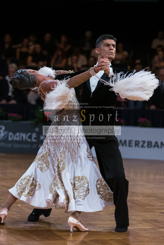 20250822_WDSF-GS-STD_R2_4751 | Tanzsportbilder, Standardtanz, Lateintanz, WDSF, DTV, LTVB, dancecomp, goc, hessen tanzt, blaues band der spree, walzer, tango, wiener walzer, slowfox, quickstepp, samba, rumba, cha-cha-cha, paso doble. jive, hd-kroft photography, turniertanzsport