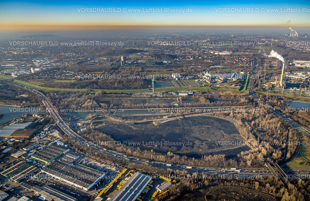 Bottrop230201760 | Luftbild, Hafen Bottrop, Kohlenlager am Rhein-Herne-Kanal, Sturmhof, Klärwerk Bottrop, Welheim, Bottrop, Ruhrgebiet, Nordrhein-Westfalen, Deutschland