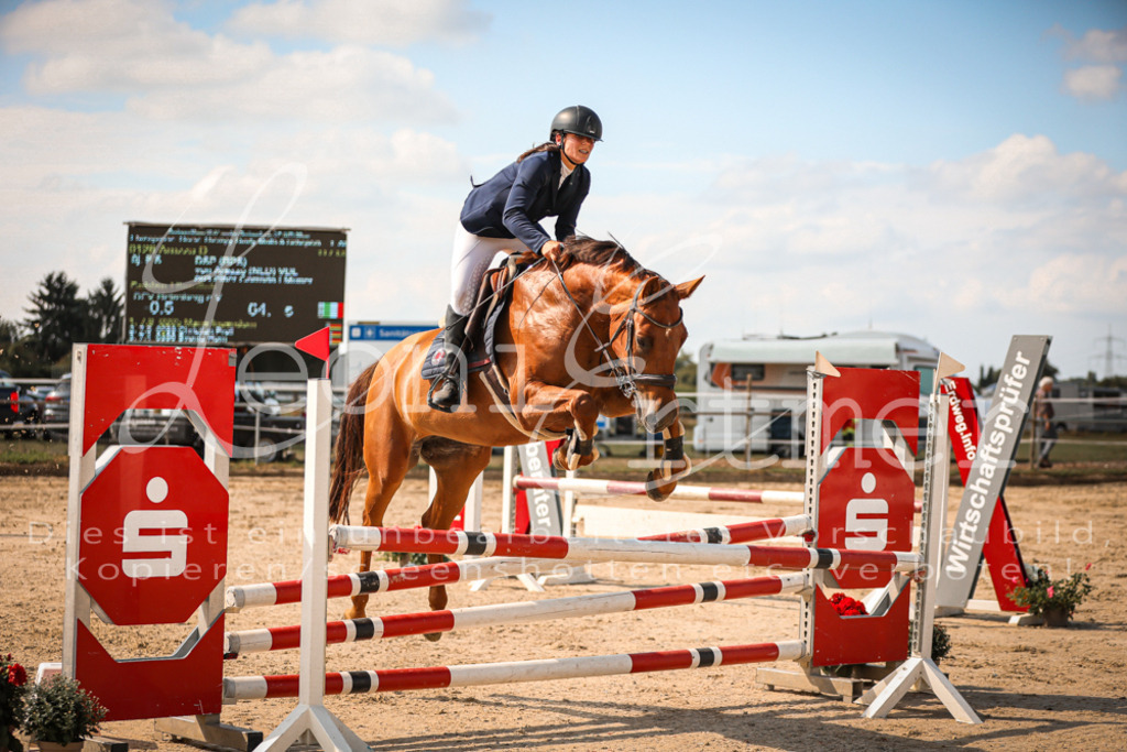 24.FrSpA00185 | Leoni Ertmer Photography - Realisiert mit Pictrs.com