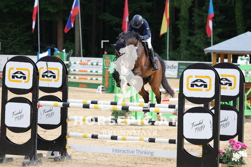 0P6A5292 | Willkommen bei Brunnmayr - Design & Fotografie – Ihrem Spezialisten für Reitturniere und Pferdeveranstaltungen in Oberösterreich, Salzburg und Bayern! Seit über 17 Jahren sind wir leidenschaftlich dabei.