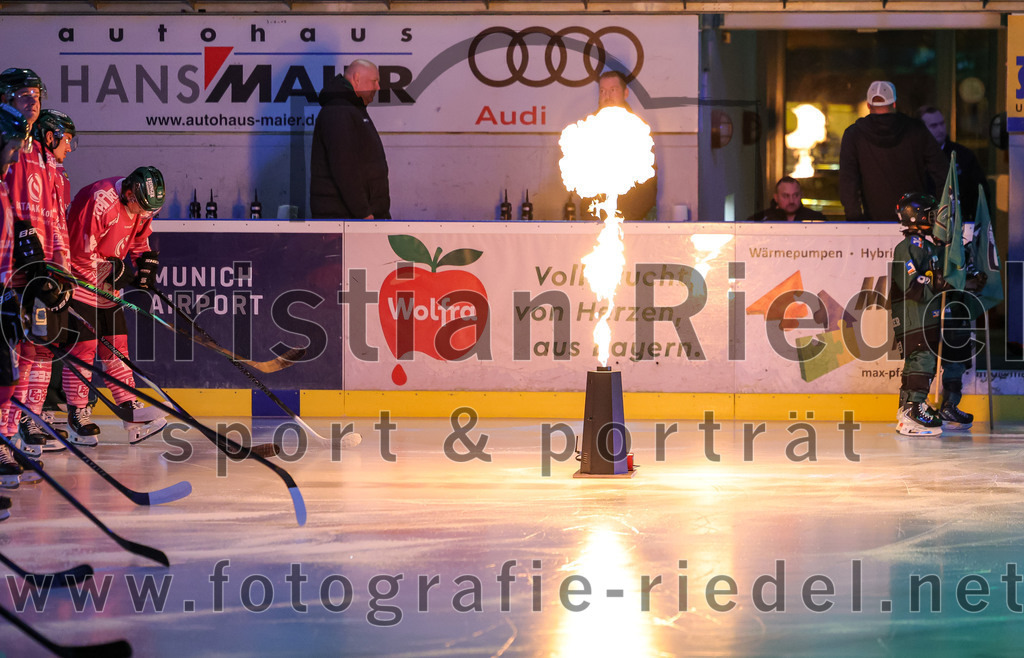 2025-10-10_024_TSV_Erding_gegen_onesto_Tigers_Bayreuth | Erding, Deutschland, 10.10.2025:Eishockey, Oberliga Süd 2025 / 2026, 7. Spieltag, TSV Erding gegen onesto Tigers Bayreuth, Endergebnis: 2:5Foto: Christian Riedel / fotografie-riedel.net