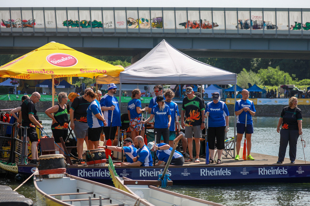 Drachenboot-Regatta_Duisburg140625_07 | Bildergalerie von Sport-Ereignissen aber auch von weiteren spannenden Dingen - nicht nur vom Niederrhein. In Anlehnung an den bekannten Spruch von Hanns Dieter Hüsch heißt das Motto: "Niederrhein ist überall".  - Realisiert mit Pictrs.com