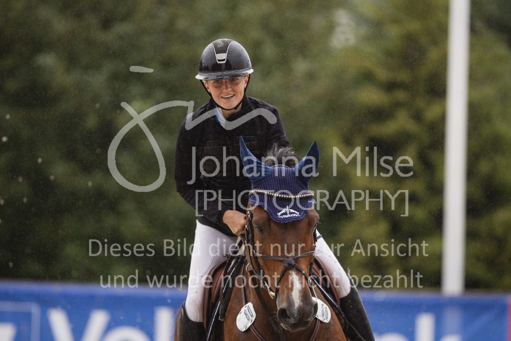 230727_BHO_M1-Spr_2-503 | Deine schönsten Turniermomente als professionelle Fotos! Entdecke hochwertige Pferdesport-Fotografie im Online-Shop. Jetzt Fotos finden & bestellen!