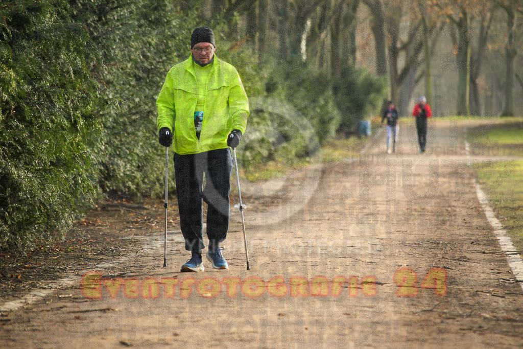 241231_1030_EV4_4345 | Sportfotografie im Rhein-Sieg Kreis, Köln, Bonn, NRW, Rheinland Pfalz, Hessen, etc. Unser Tätigkeitsfeld umfasst den Laufsport vom Volkslauf über den Marathon, Duathlon, Triathon bis zum Ultralauf wie Kölnpfad Ultra oder Schindertrail.