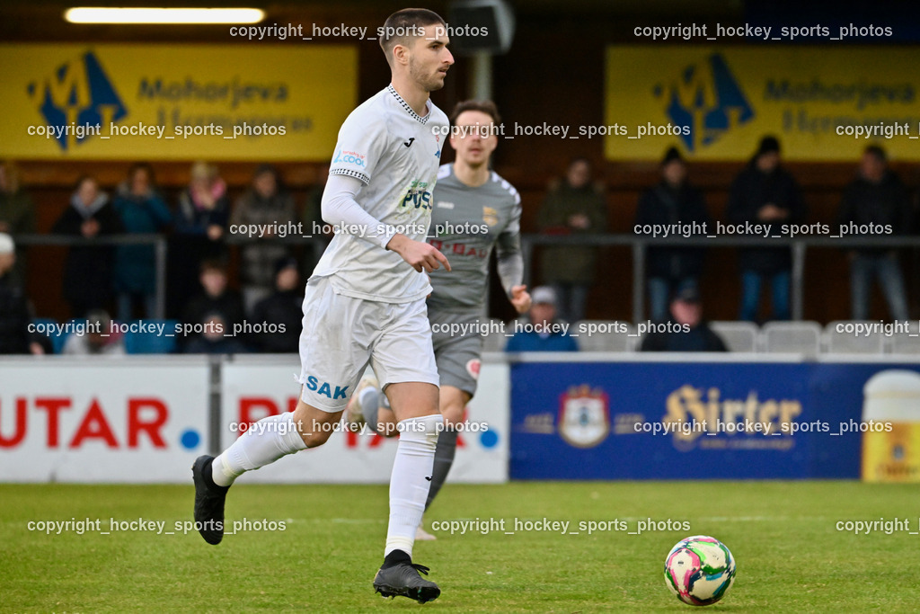 SAK vs. ASKÖ Köttmannsdorf | #23 Zan Kumer SAK, SAK vs. ASKÖ Köttmannsdorf, SAK vs. ASKÖ Köttmannsdorf am 02.04.2026 in Klagenfurt (Sportpark Welzenegg), Austria, (Photo by Bernd Stefan)