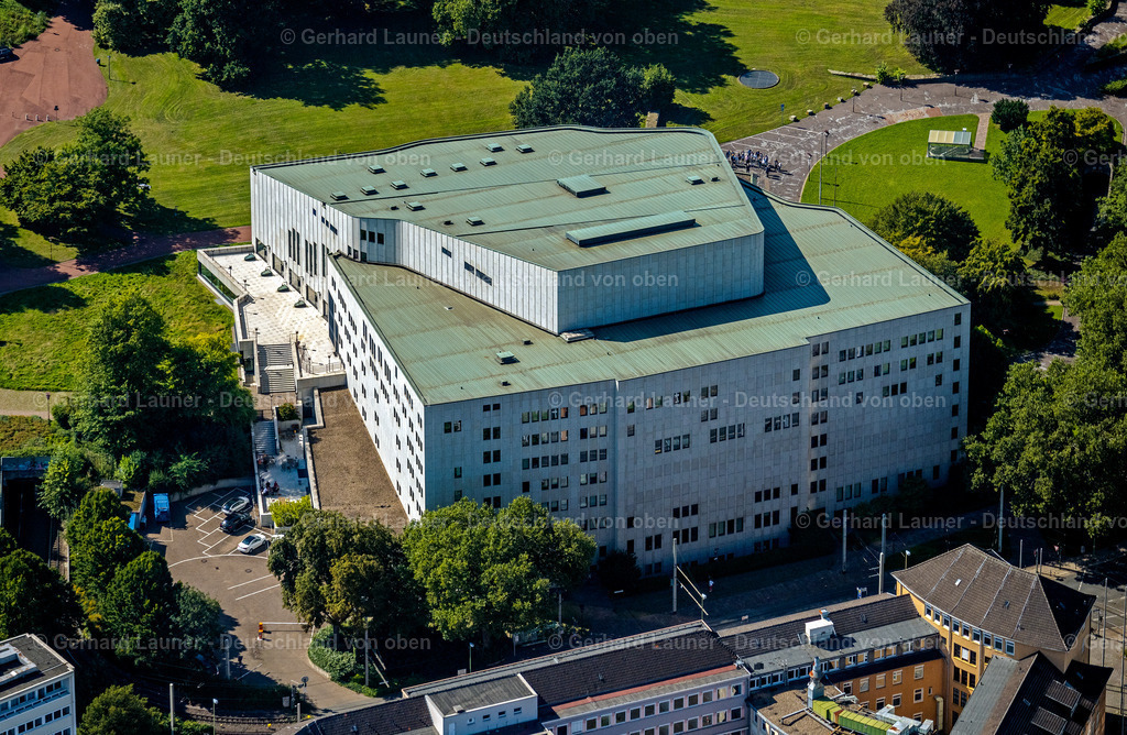 4050417 | ESSEN 25.08.2021 Gebäude des Konzerthauses und Theater- Schauspielhauses " Aalto-Theater Essen " am Opernplatz im Ortsteil Südviertel in Essen im Ruhrgebiet im Bundesland Nordrhein-Westfalen, Deutschland.