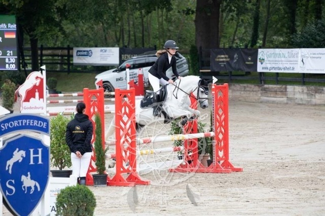 2B4A2300 | pixelfaenger - Realisiert mit Pictrs.com