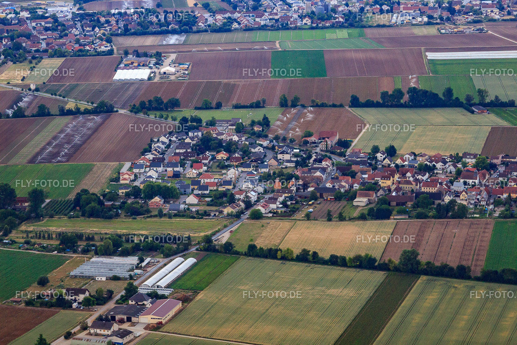 Schlossstr | Luftbild: Schlossstr im Ortsteil Rödersheim in Rödersheim-Gronau im Bundesland Rheinland-Pfalz in Deutschland. Foto: IMG_69266.jpg vom 24.06.2014 durch Werner Riehm/FLY-FOTO.de - Realisiert mit Pictrs.com