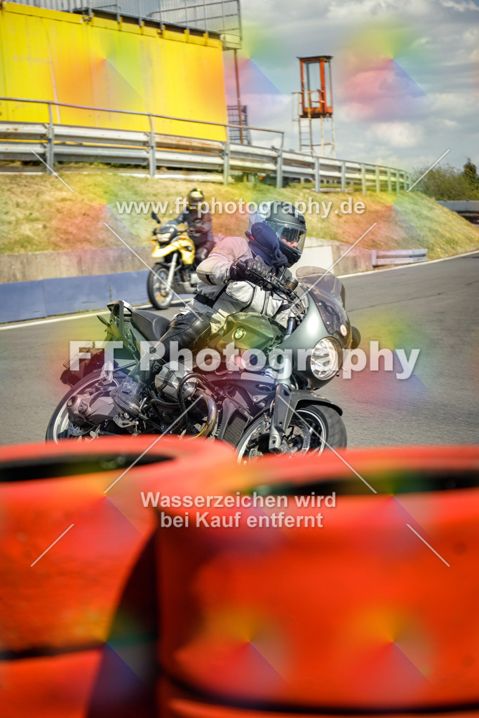 OBK_Mai_Martina_Markus-11203 | Hier findet Ihr Bilder von Touristenfahrten auf der Nürburgring Nordschleife oder von anderen Veranstaltungen die ich besucht habe. Viel Spass beim Durch Schauen 
