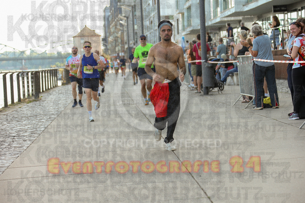 250920_1449_EX1_7727 | Sportfotografie im Rhein-Sieg Kreis, Köln, Bonn, NRW, Rheinland Pfalz, Hessen, etc. Unser Tätigkeitsfeld umfasst den Laufsport vom Volkslauf über den Marathon, Duathlon, Triathon bis zum Ultralauf wie Kölnpfad Ultra oder Schindertrail.