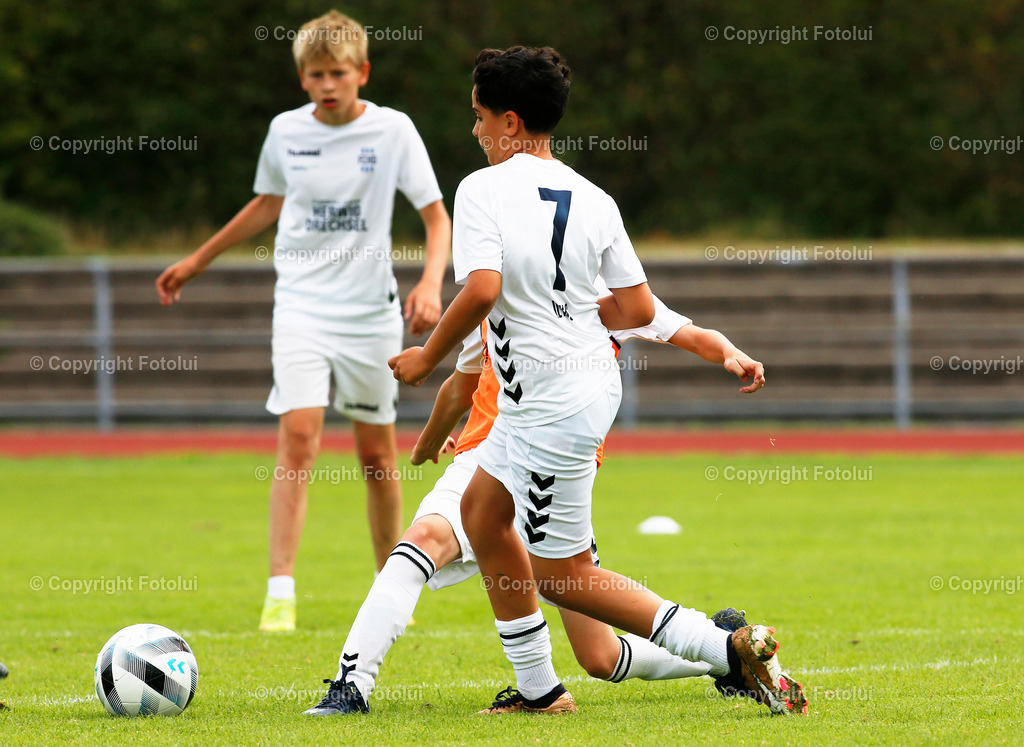 FUSBALLCAMPHERWIGDRECHSEL_06 | bilder, linz, photo, foto, fussball, sport, fotolui, bundesliga